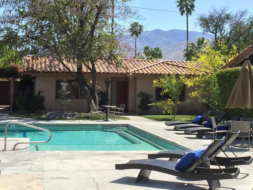Warm Sands Villa- A Gay Men'S Clothing Optional Resort Palm Springs