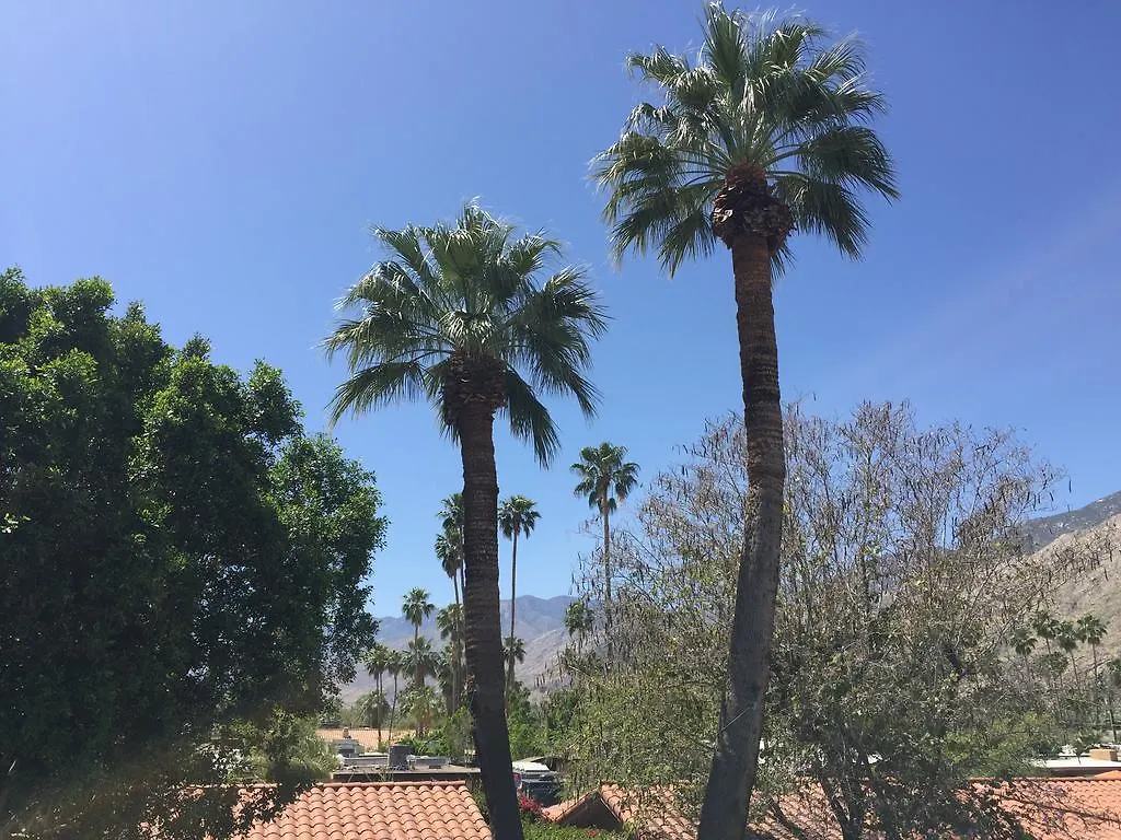 Warm Sands Villa- A Gay Men'S Clothing Optional Resort Palm Springs