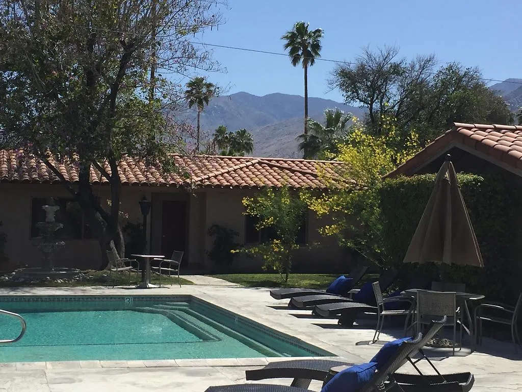 Warm Sands Villa- A Gay Men'S Clothing Optional Resort Palm Springs